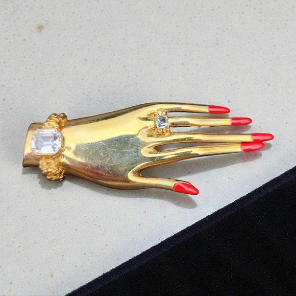 Vintage Jewelry - ✋ Rare Vintage Butler & Wilson Hand Brooch